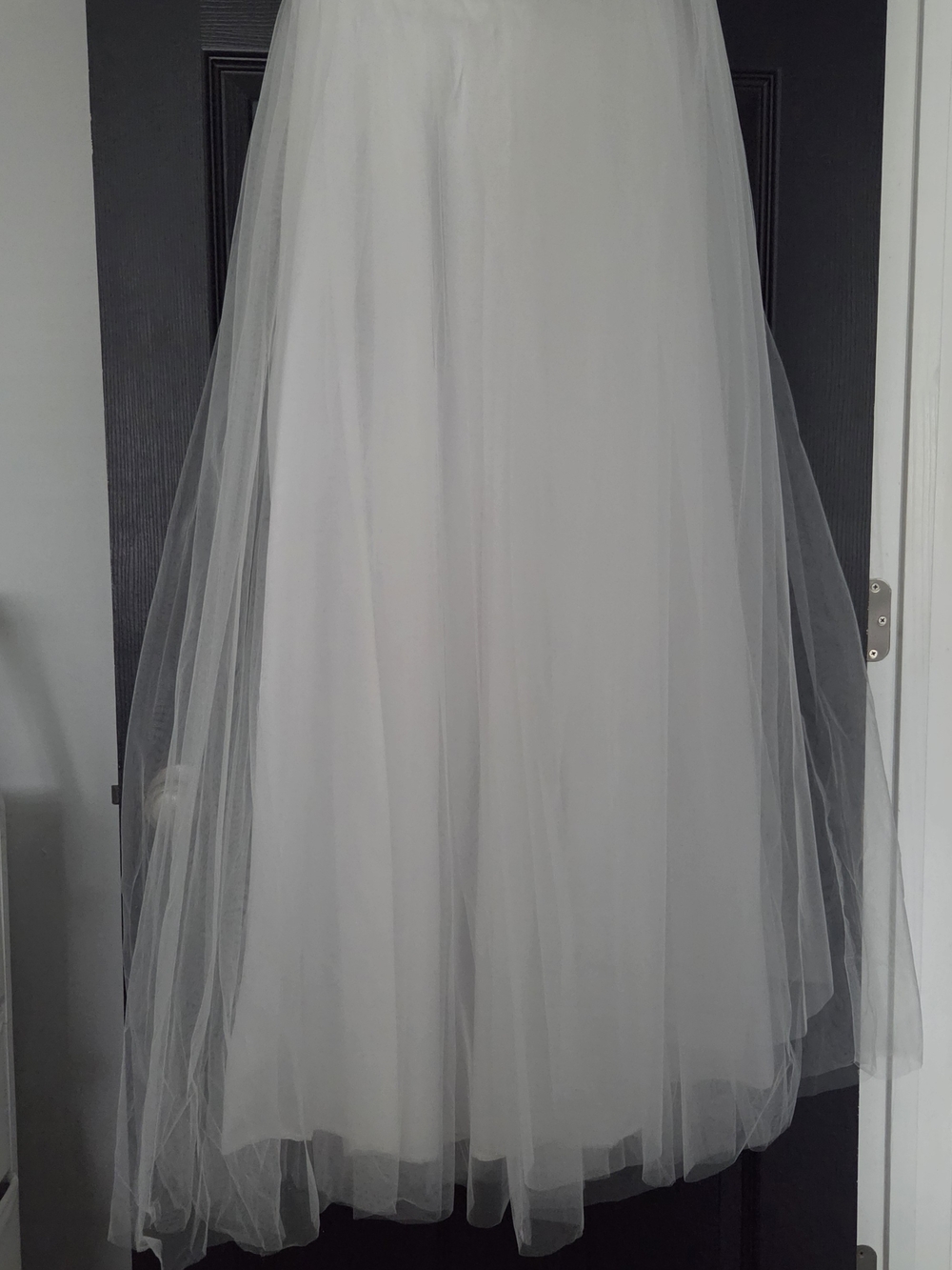 Women's White Tulle Maxi Skirt